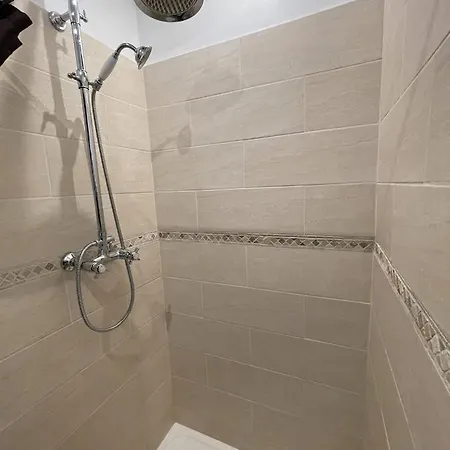Maisonnette Bas Suquet, 200m Plages, 700m Palais, Au Calme Appartamento *